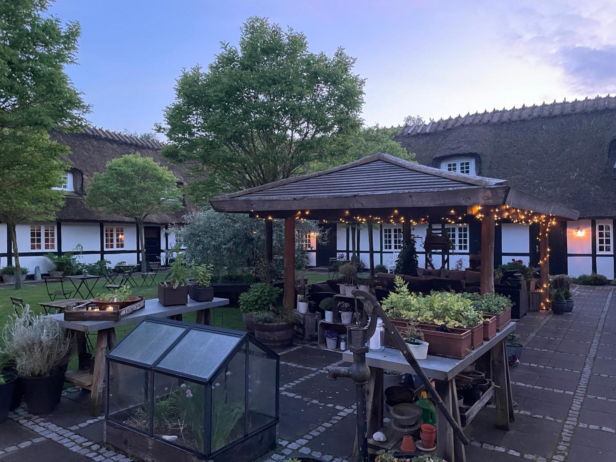 Slangerupgaard Bed & Breakfast Fakse Ladeplads Екстериор снимка